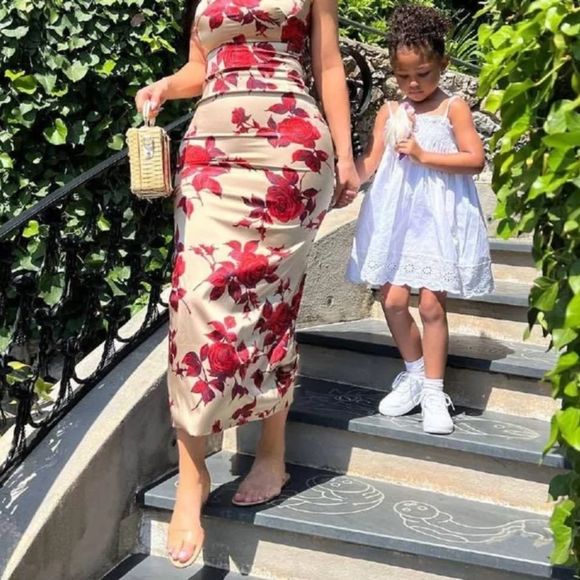 Floral dress - Picture 3 of 5